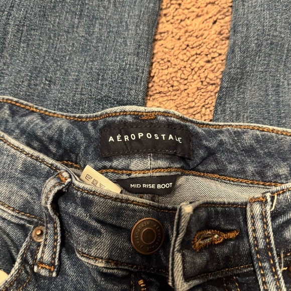 AEROPOSTALE Medium Wash Simple Bootcut Jeans | Women’s Size 6R - Picture 3 of 7